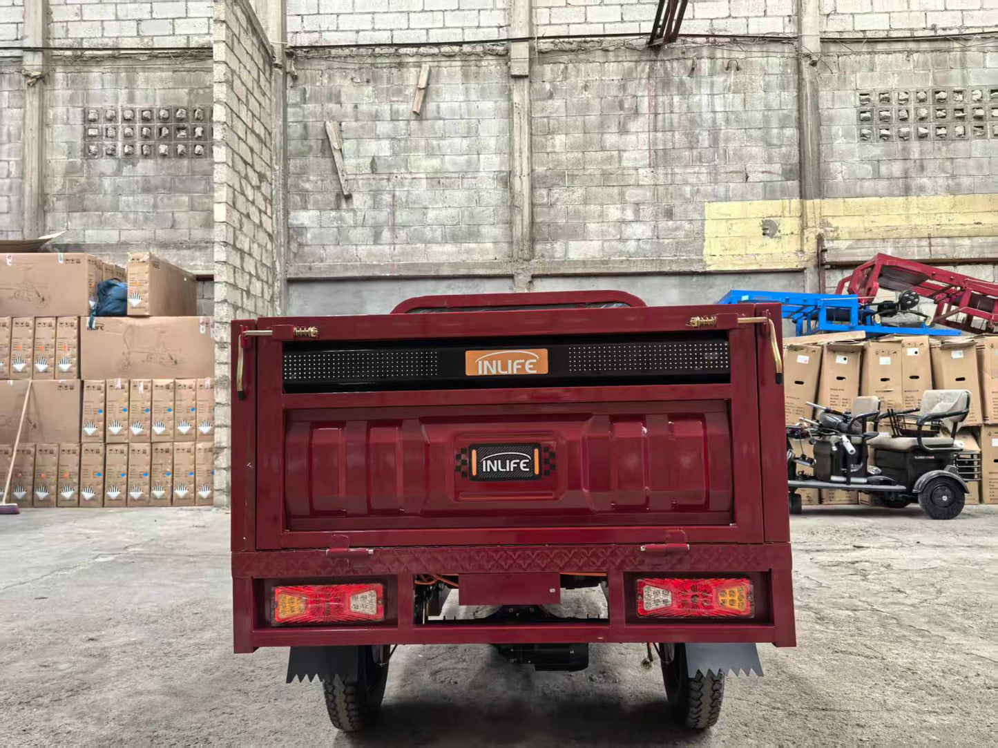 INLIFE Triciclo Eléctrico – Carga Robusta, Estabilidad Total y Eficiencia para el Trabajo Diario
