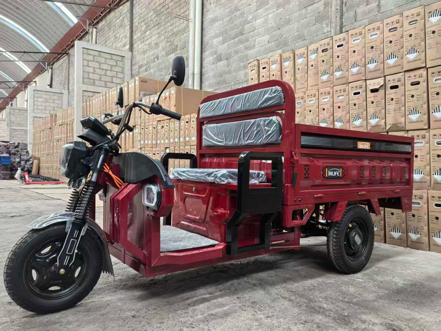 INLIFE Triciclo Eléctrico – Carga Robusta, Estabilidad Total y Eficiencia para el Trabajo Diario